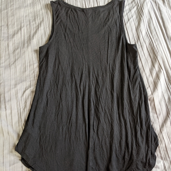 Old Navy medium tank top - Picture 4 of 4